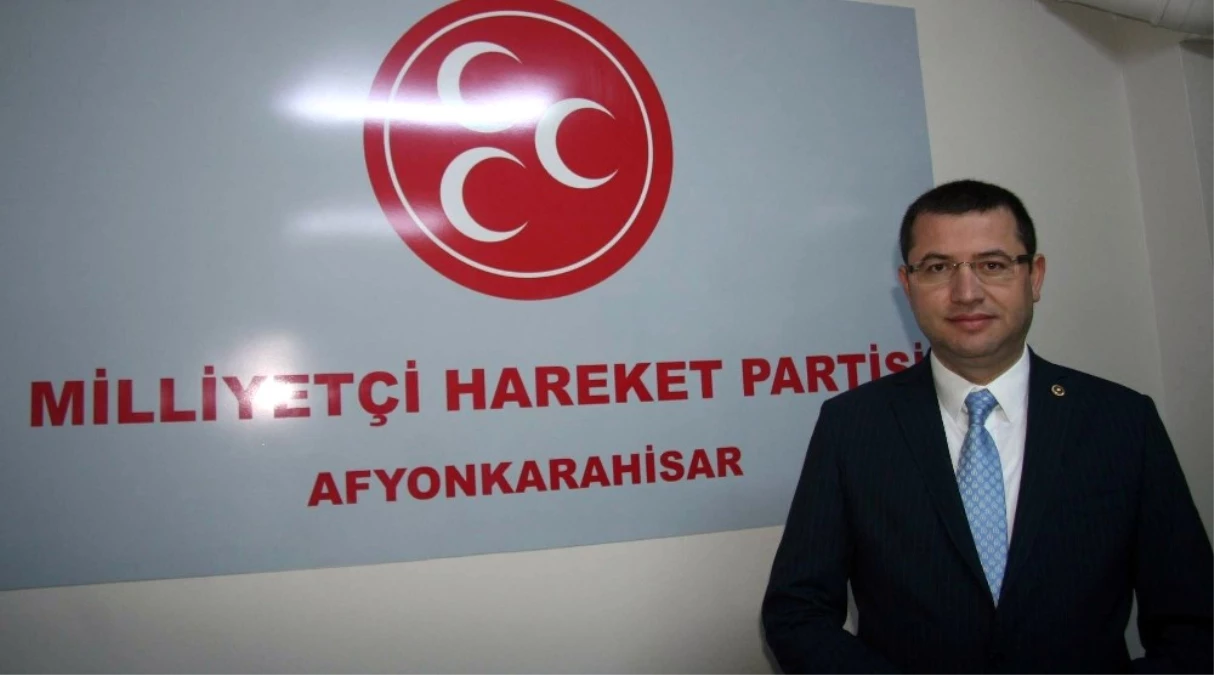 MHP\'li Mehmet Parsak\'dan Referandum Değerlendirmesi Açıklaması