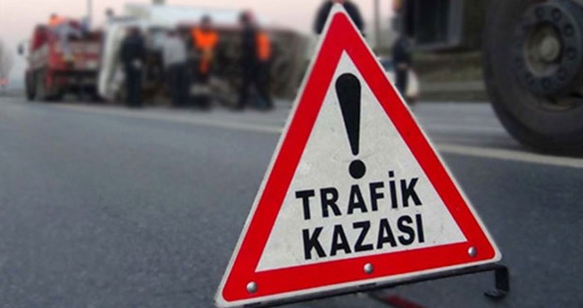 Minik Güreşçileri Taşıyan Minibüs Devrildi