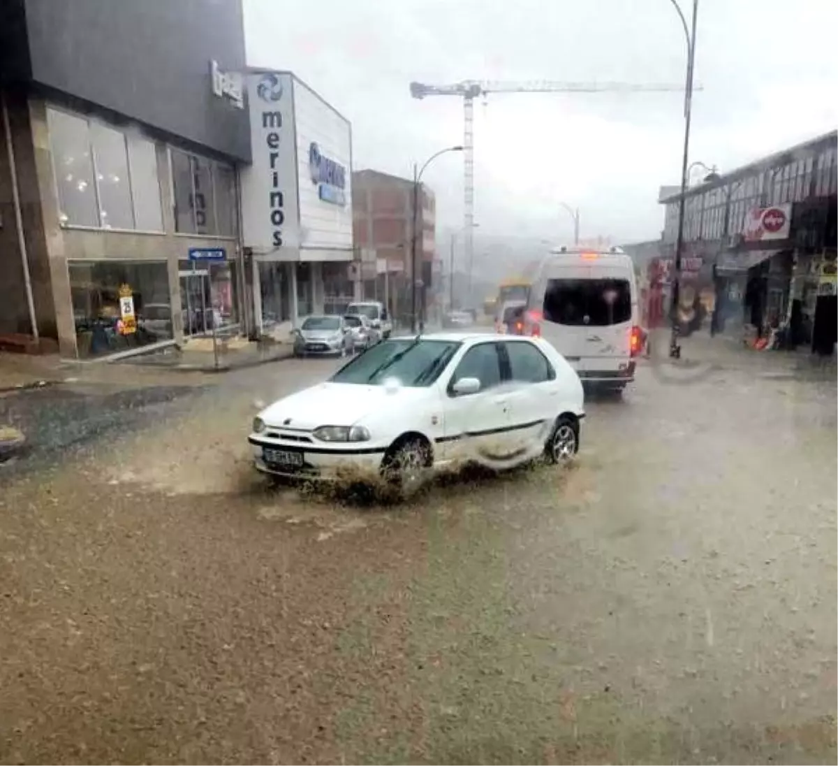 Tekirdağ\'da Yağmur Etkili Oldu