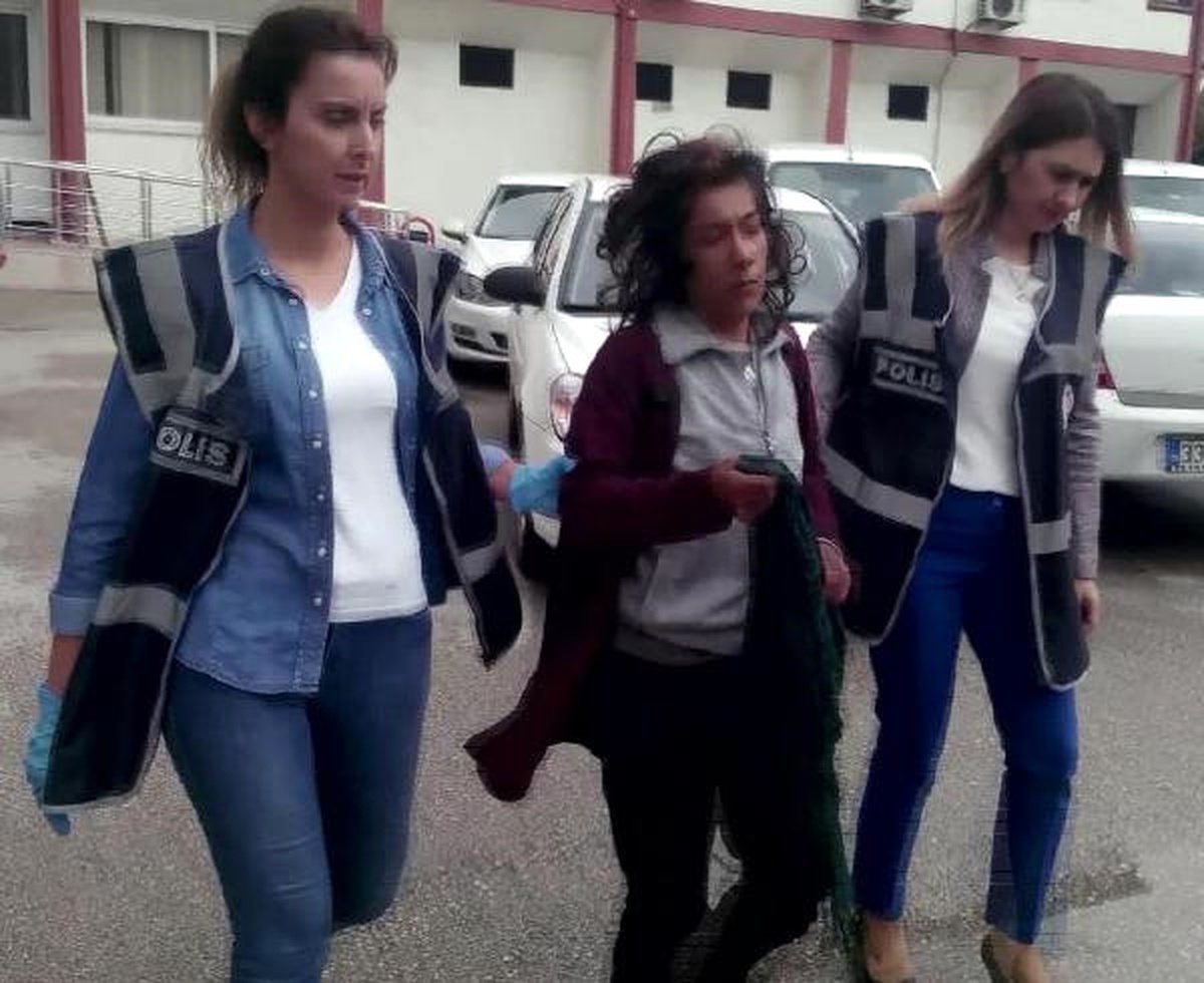 Toplu Taşımadaki Hırsızlık Güvenlik Kamerasında