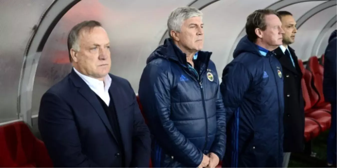 Advocaat\'tan Derbi Öncesi Sürpriz Karar!