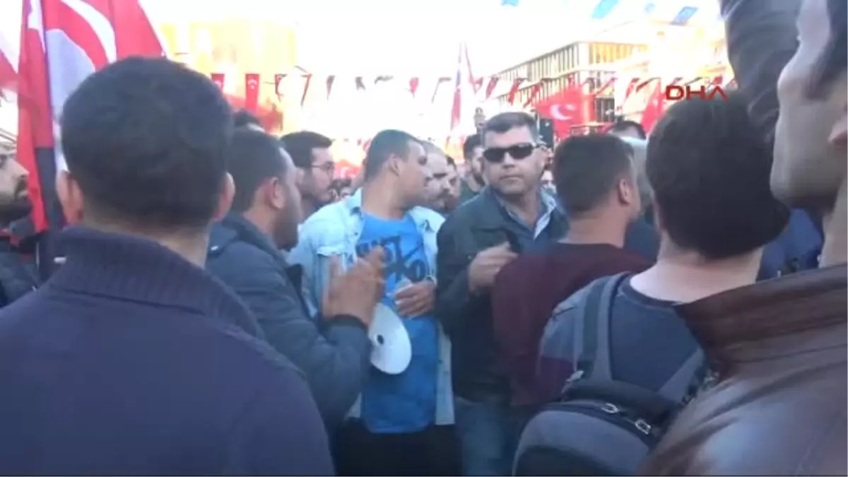 Aydın Ysk\'yı Protesto Etmek Isteyen CHP\'lilere Polis Engeli