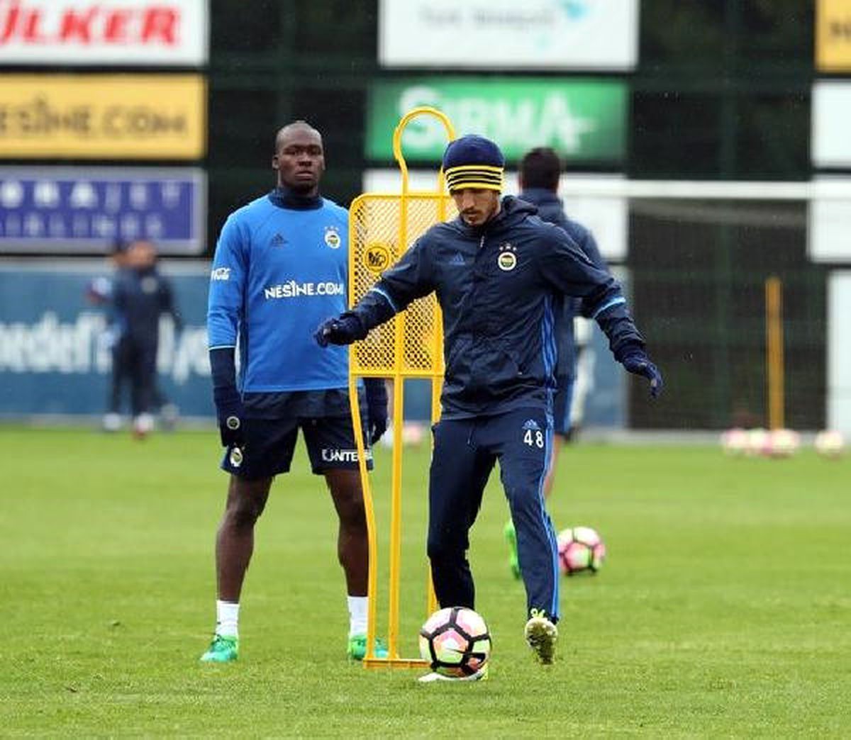 Fenerbahçe\'de Derbi Mesaisi Sürüyor