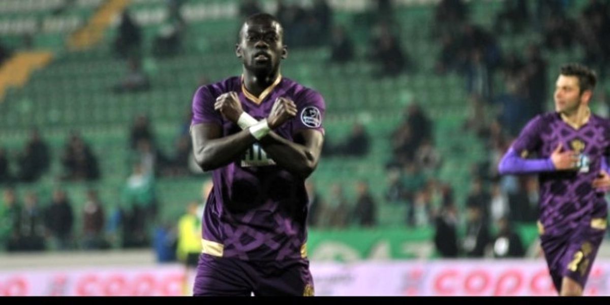 Fenerbahçe Trabzonspor\'un Gözdesi İçin Devrede