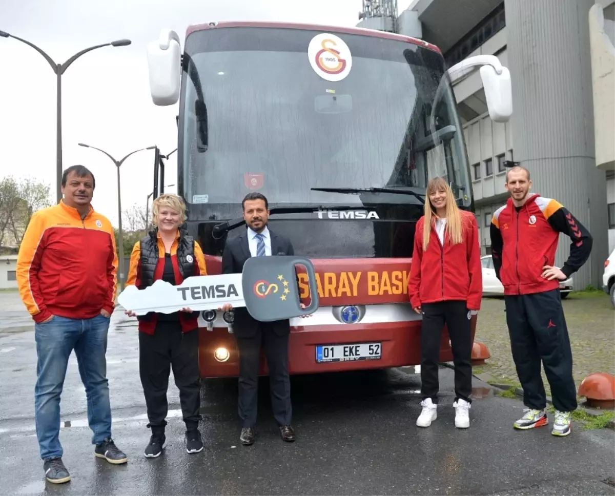 Galatasaray Yeni Otobüsüne Kavuştu