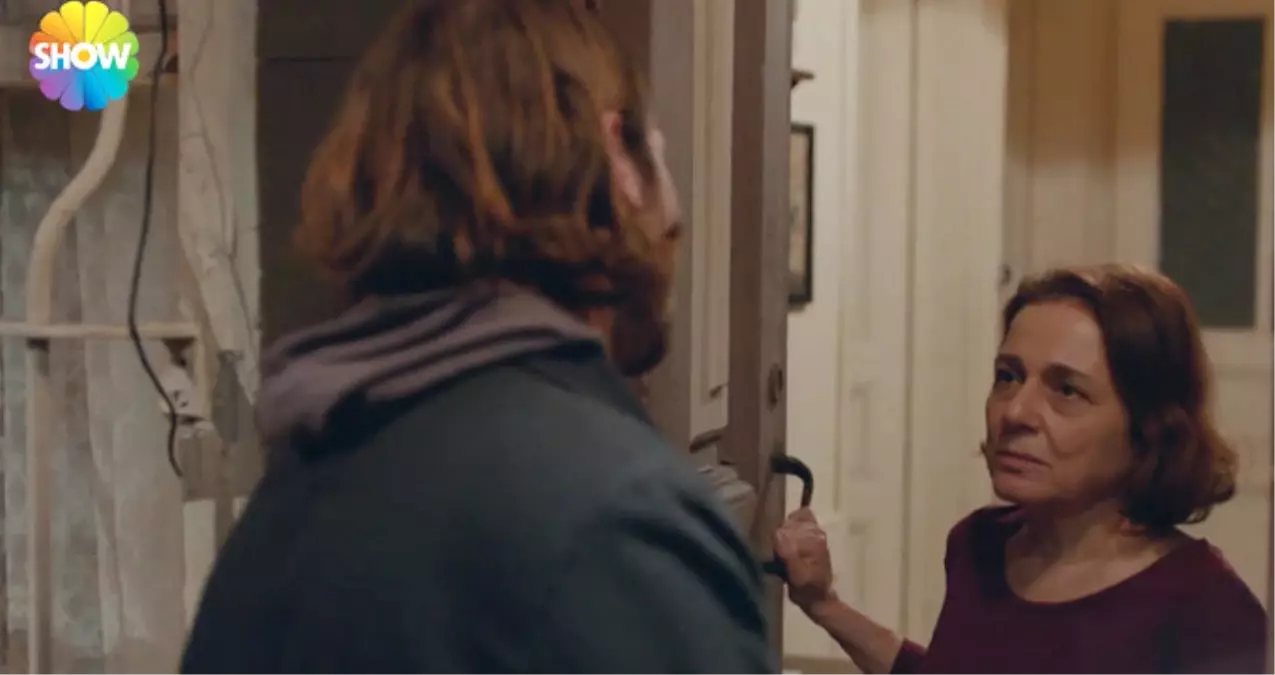 \'İçerde\'nin Yeni Bölümüde Mert\'in Celal Baba\'ya Çalıştığını Annesi Öğreniyor