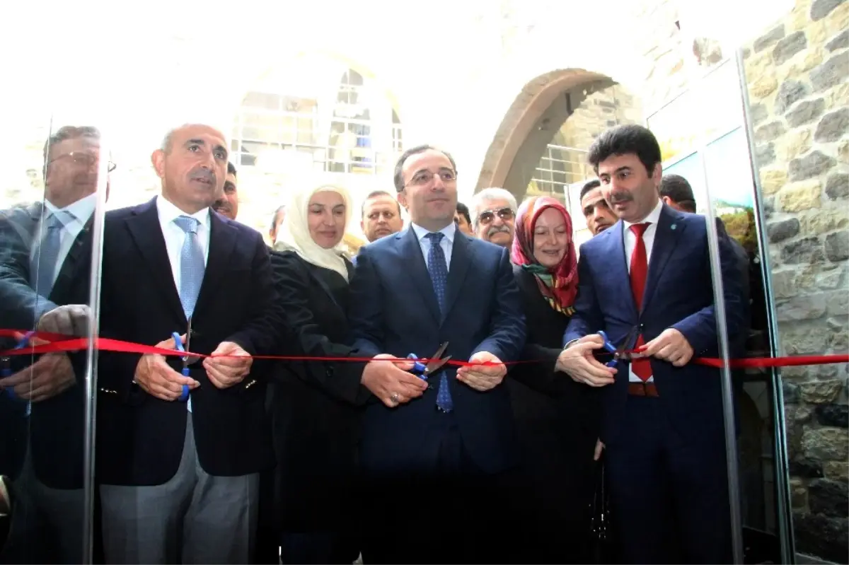 Turizm Haftası Nedeniyle Sergi Açıldı