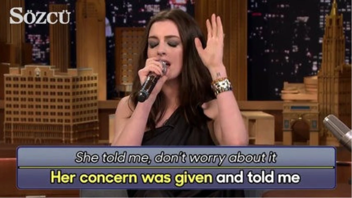 Anne Hathaway ve Jimmey Fallon Şarkıları Google Translate Çevirisiyle Yeniden Yorumladı