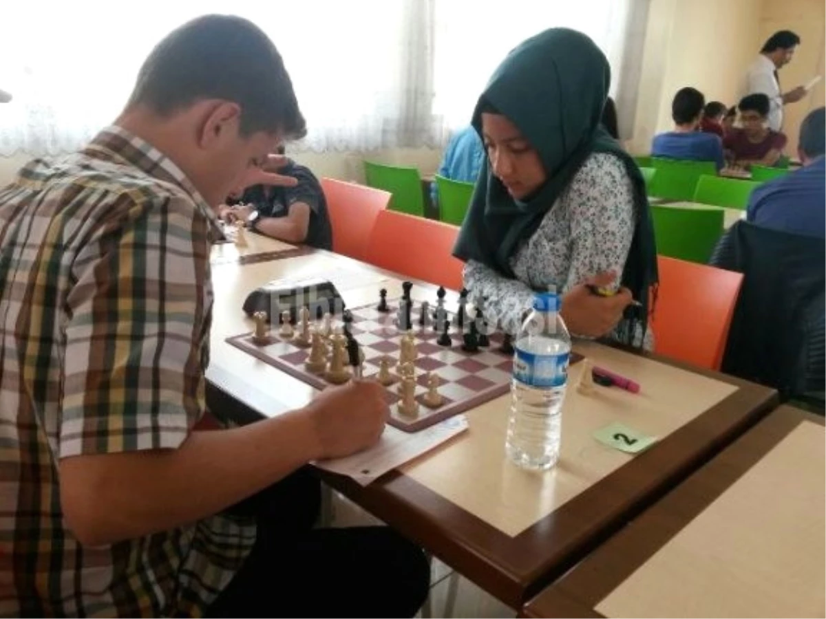Ardahan\'da Satranç Turnuvası