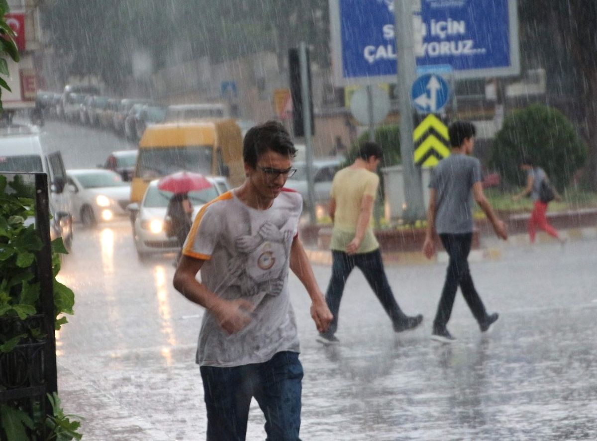 Aydın\'da Yağışlı ve Rüzgarlı Hava Etkili Olacak