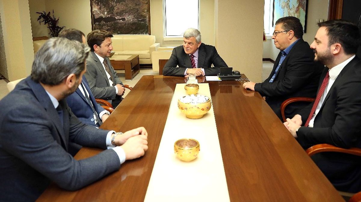 Başkan Karaosmanoğlu: "Türkiye\'nin Kalkınmasında Sorumluluğunuz Var"