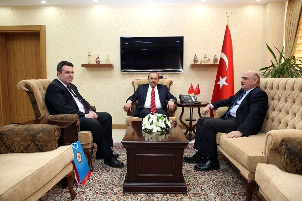 Başkonsolos Mikatsadze\'den, Vali Ustaoğlu\'na Ziyaret
