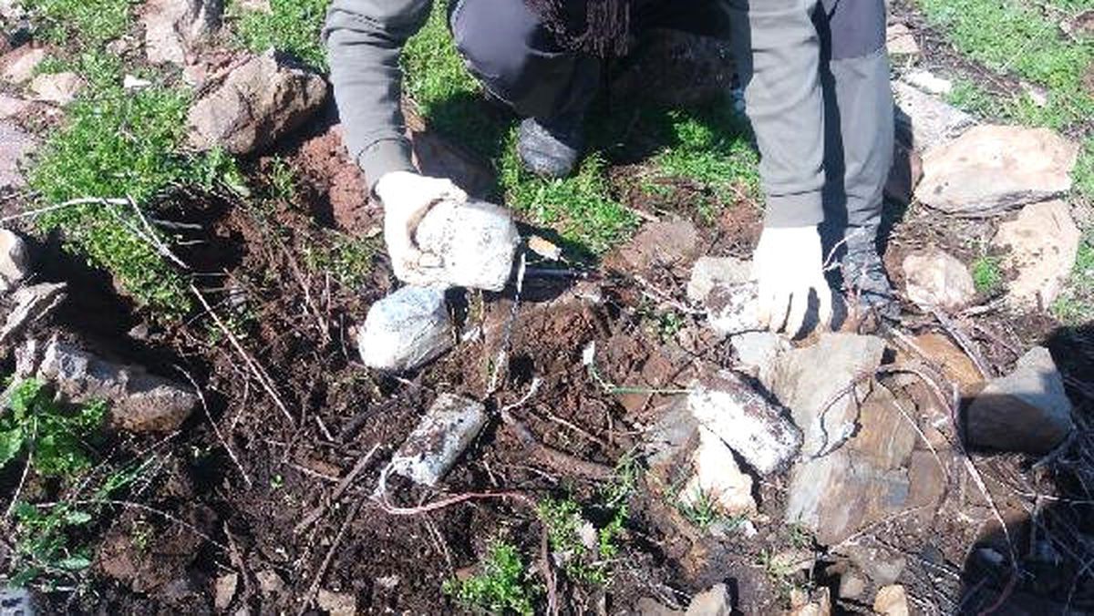 Bitlis\'te Yıkık Binada 3 El Yapımı Patlayıcı Bulundu