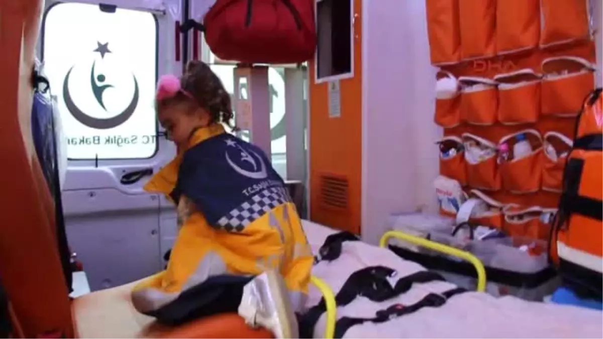 Burdur 4.5 Yaşındaki Defne Ilk Yardımda Uzmanlaştı