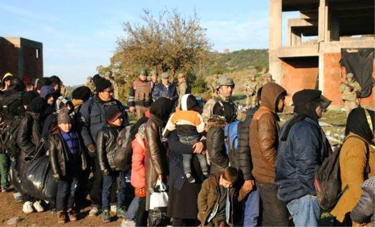 Edirne\'de 41 Kaçak ve Sığınmacı Yakalandı