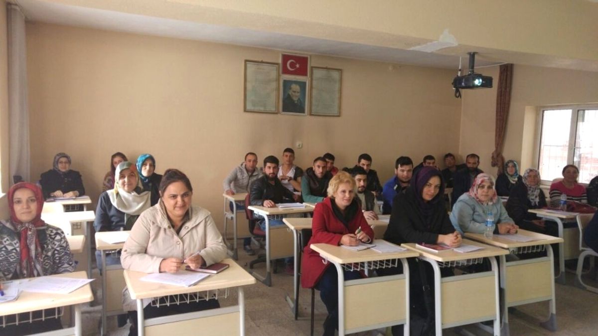 Esob\'un Çay\'da Açtığı Girişimcilik Kursu Sona Erdi