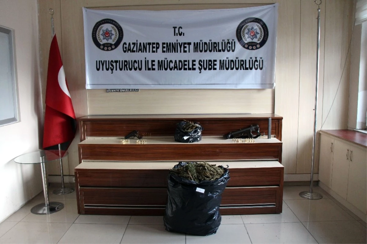 Gaziantep\'te Uyuşturucu Operasyonu: 3 Gözaltı