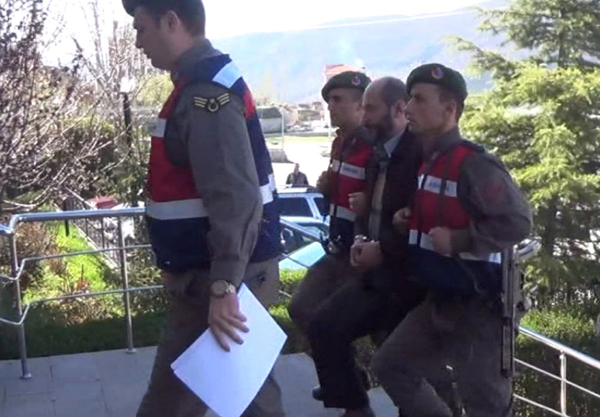Hsbc Patlamasıyla Ilgili Bir El Kaide Üyesi Yakalandı