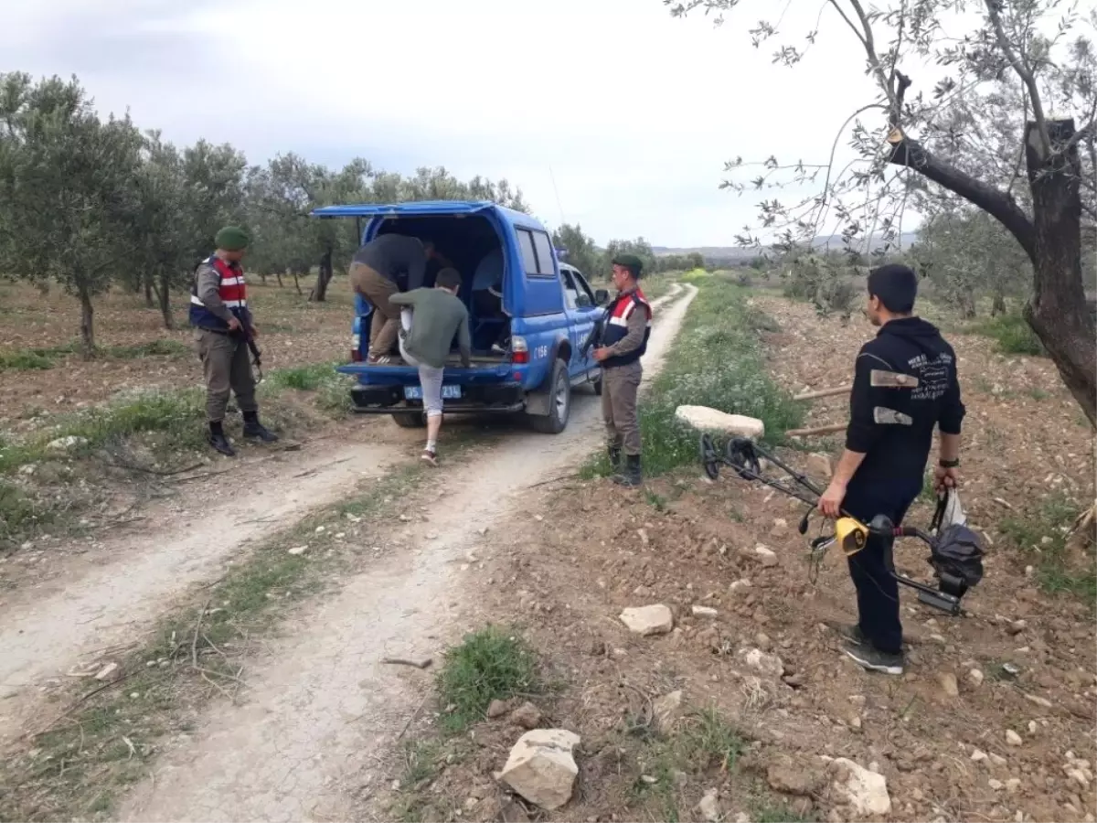 Kaçak Kazı Yapan 4 Kişi Gözaltına Alındı