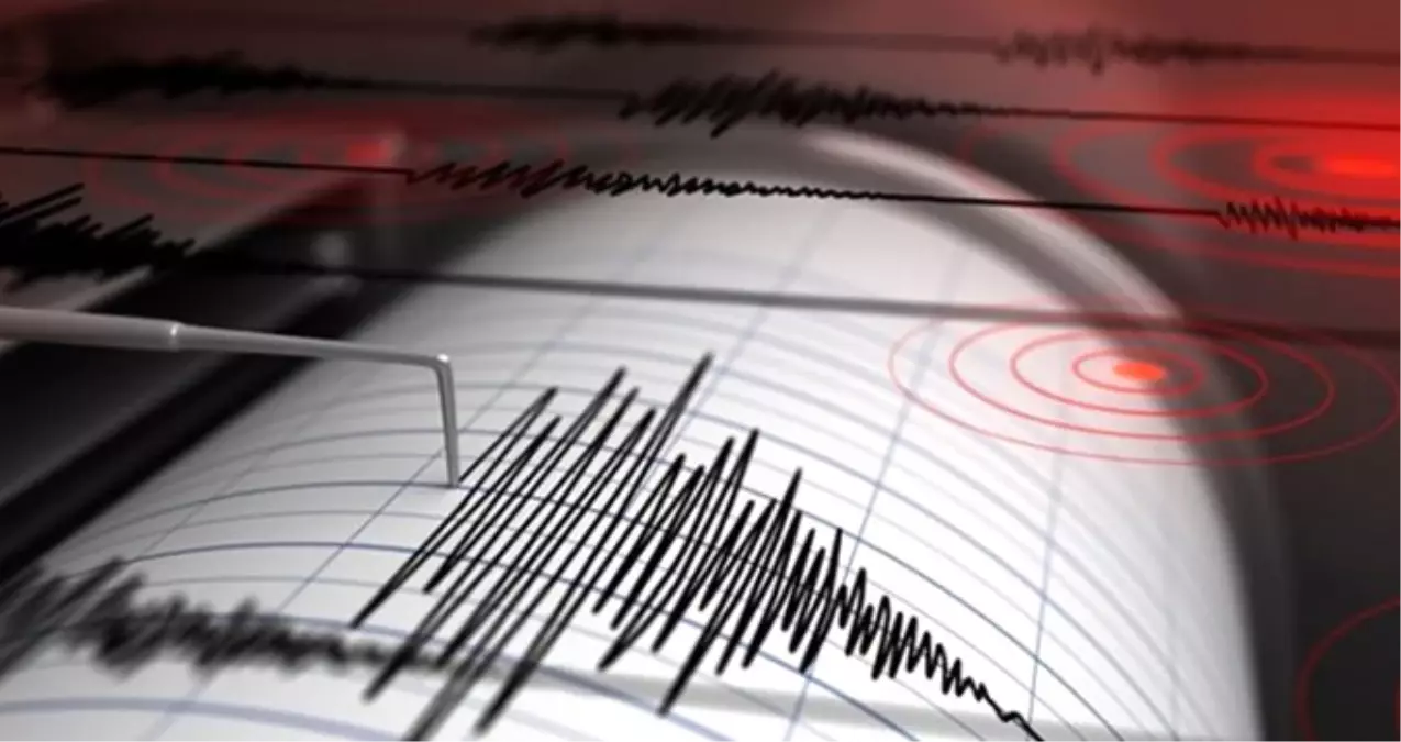 Manisa\'da 4 Şiddetinde Deprem Yaşandı