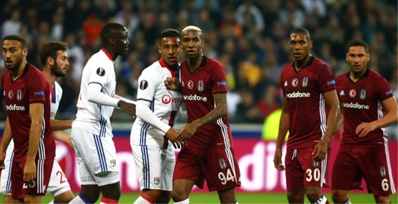 Olympique Lyon Kafilesi İstanbul\'da