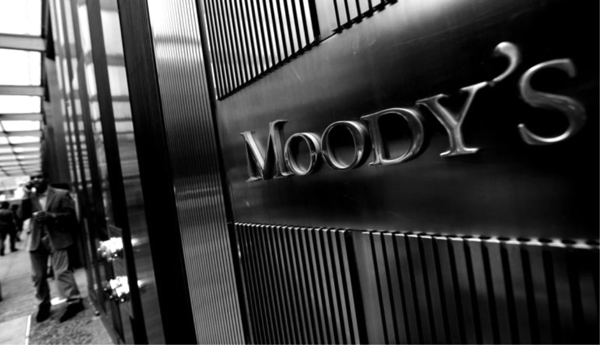 Kredi Derecelendirme Kurumu Moody\'s: Referandum Sonucu Siyasi Belirsizliği Arttırıyor