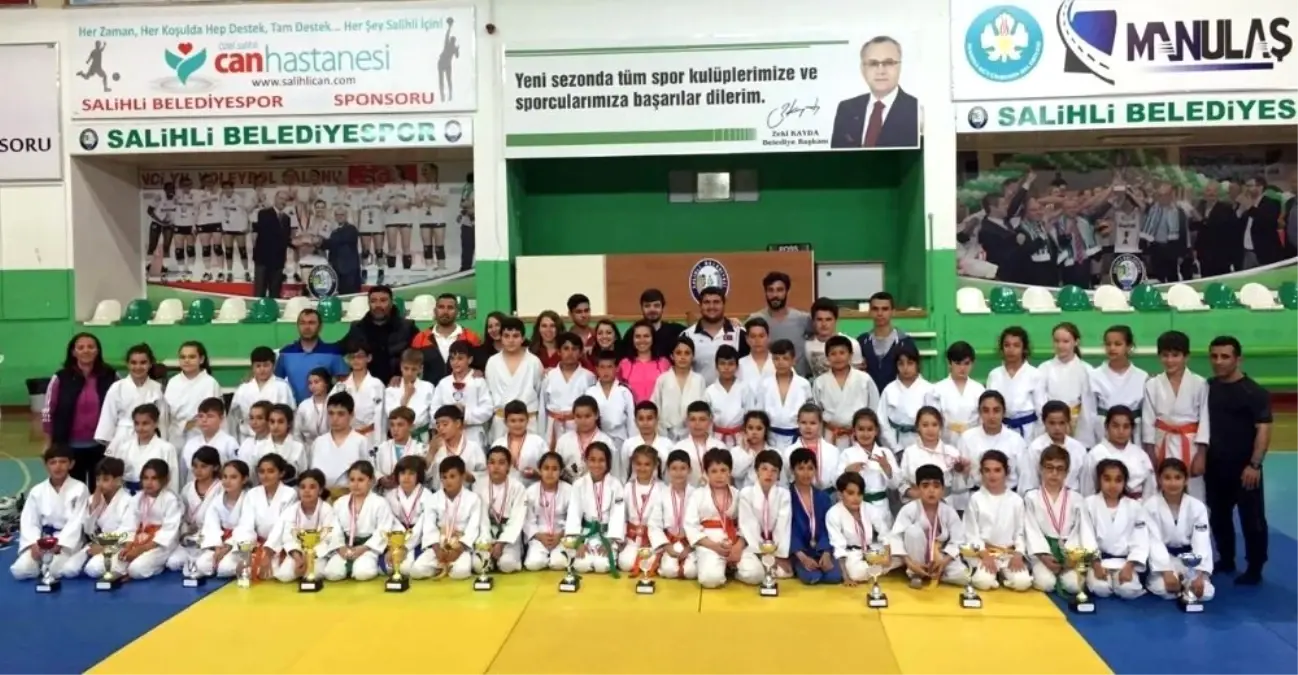 Salihlili Minikler Judo da Kapıştı