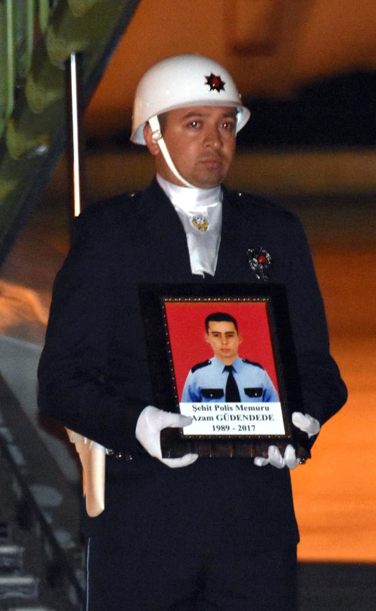 Şehit Polis Güdendede\'nin Cenazesi Konya\'ya Getirildi