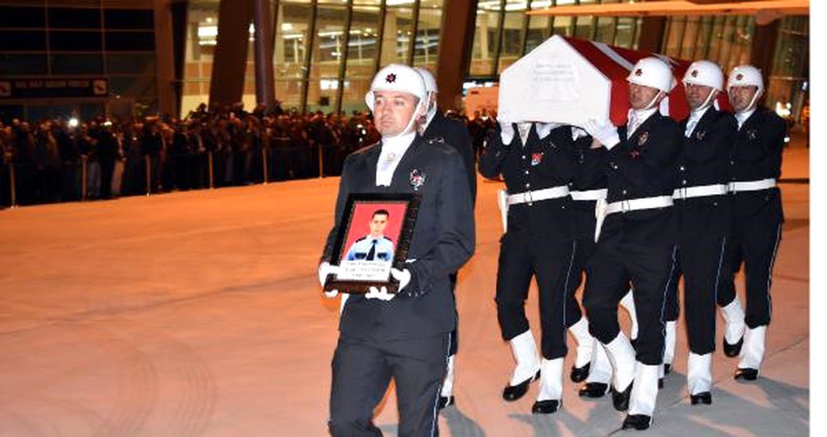 Şehit Polis Güdendede\'nin Cenazesi Konya\'ya Getirildi