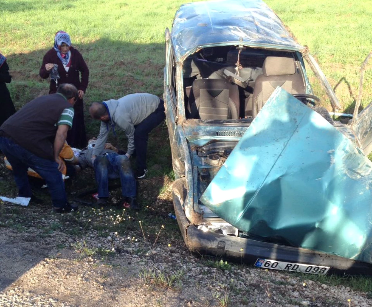 Tokat\'ta Otomobil Takla Attı: 6 Yaralı