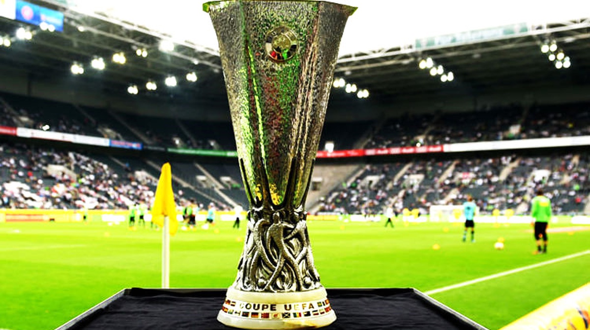 UEFA Avrupa Ligi\'nde Yarı Finalistler Belli Oluyor