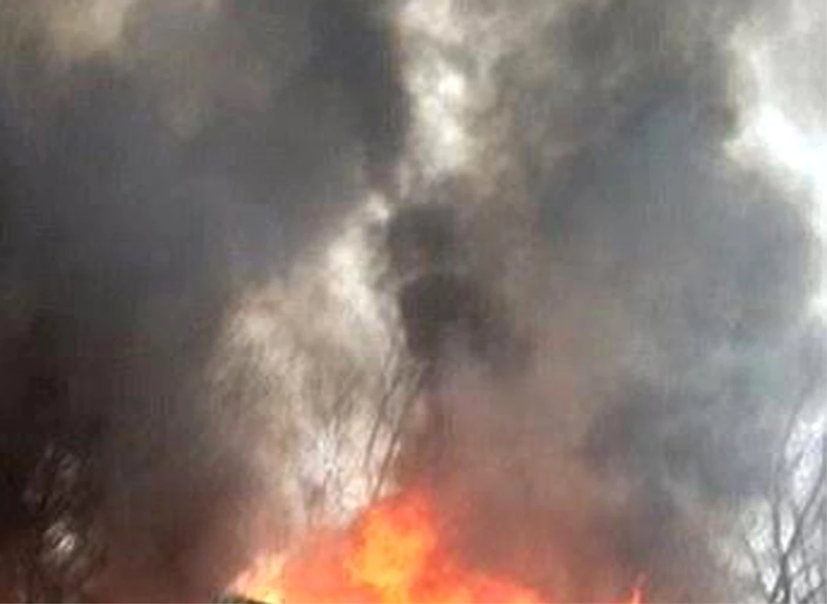 Yemen\'de Suudi Arabistan\'a Ait Helikopter Düştü: 12 Ölü