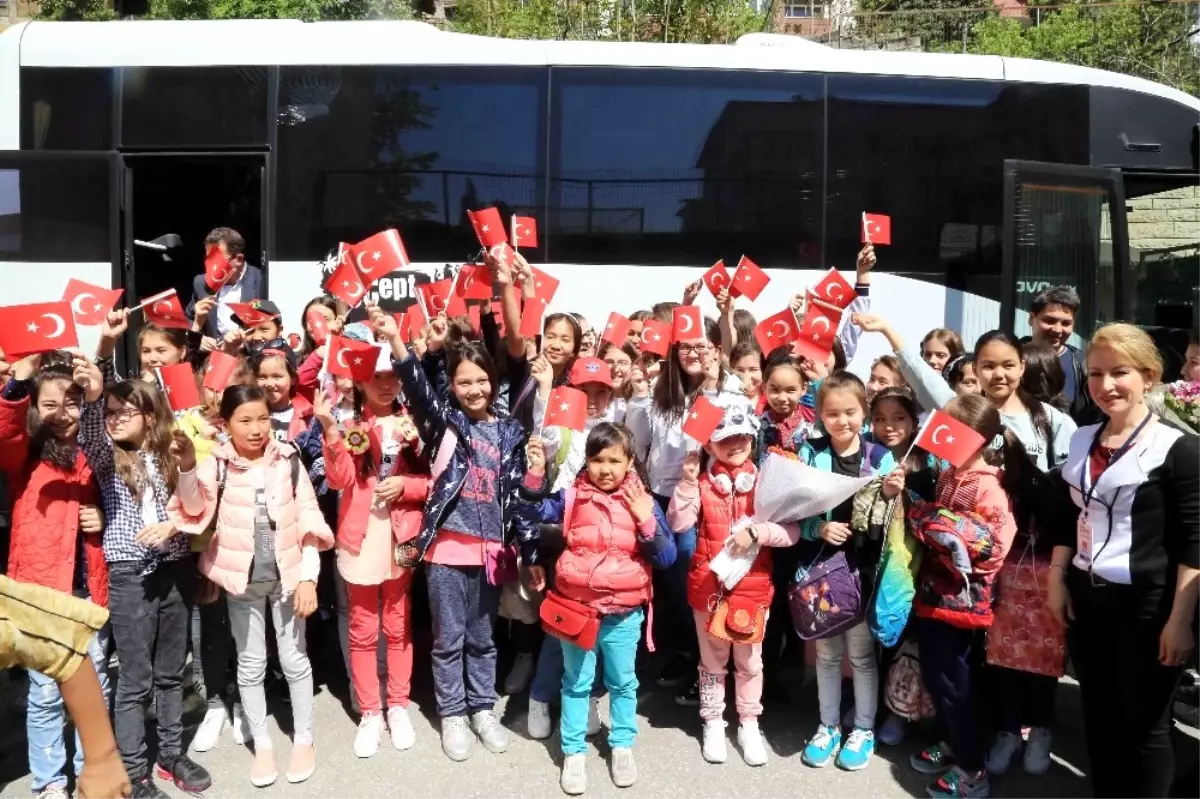 5 Bin 200 Kilometreden Gelen Kardeşlik