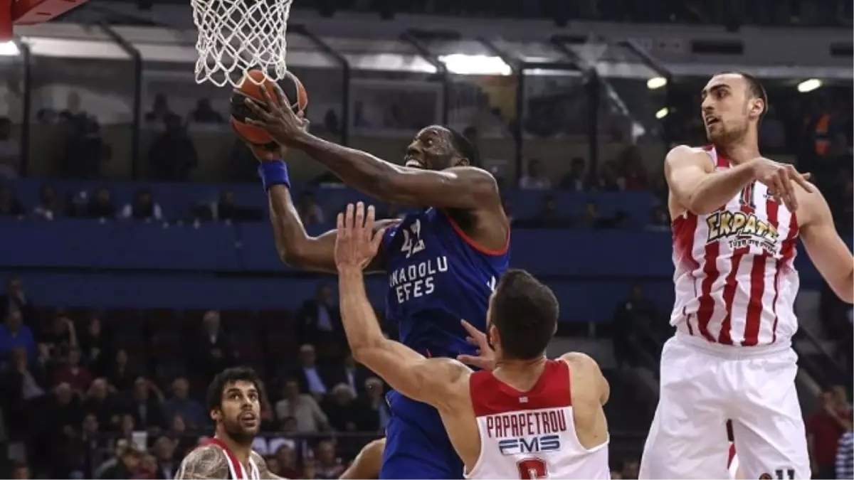 Anadolu Efes Kötü Başladı