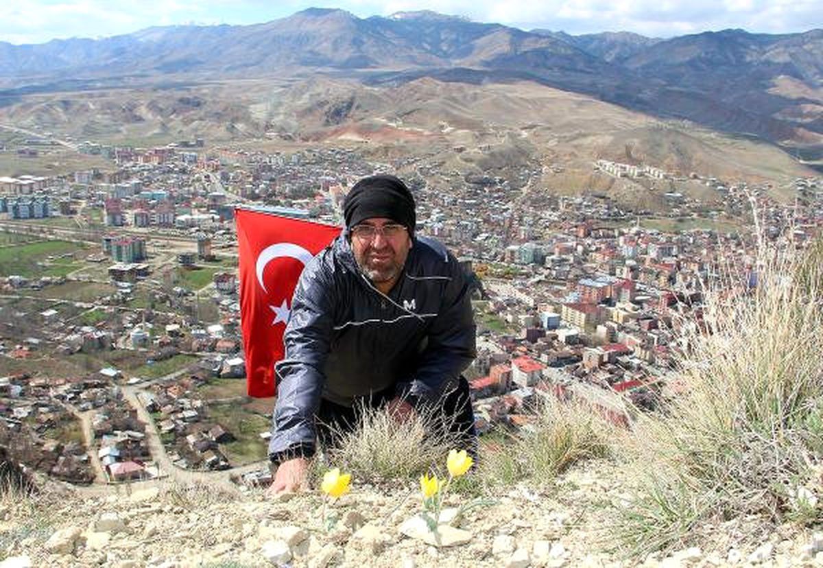 Baharla Birlikte Dağlar Renklendi