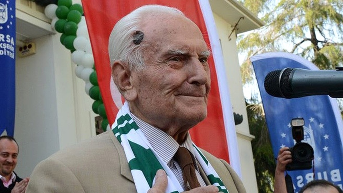 Bursaspor\'un Kurucu Üyelerinden Buzcular Vefat Etti