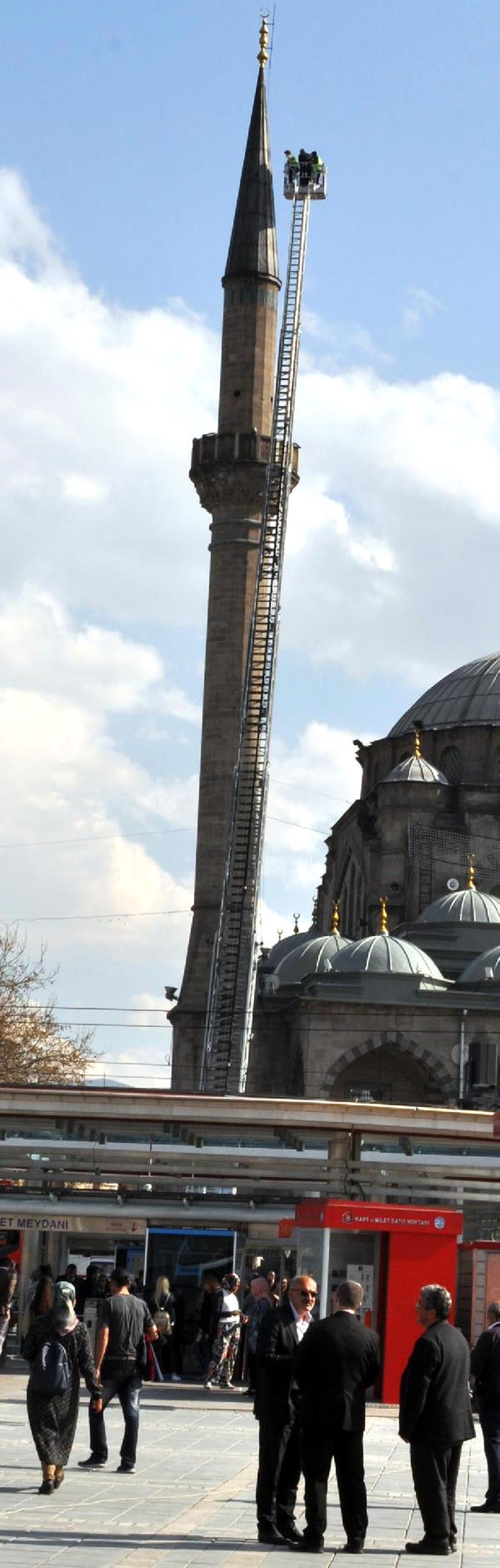 Cami Minaresine İtfaiyeli Onarım