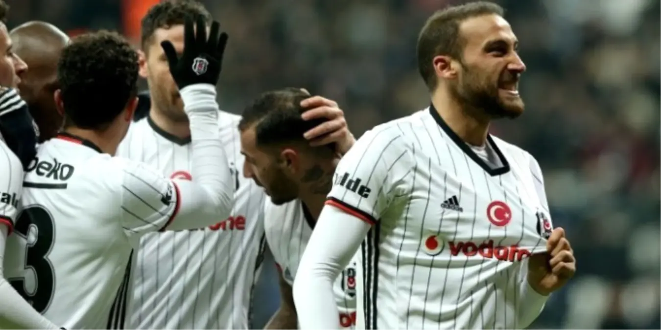 Cenk Tosun, 44 İçin Sahada!