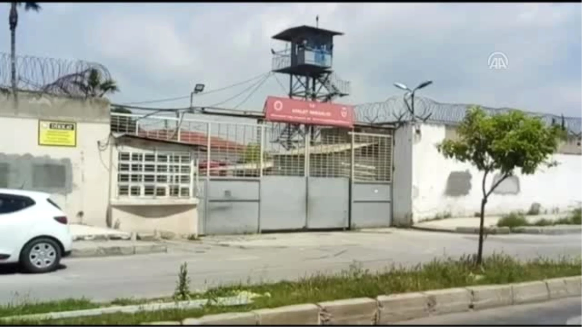 Cezaevinde Askerler Ile Infaz Koruma Memurları Arasında Arbede