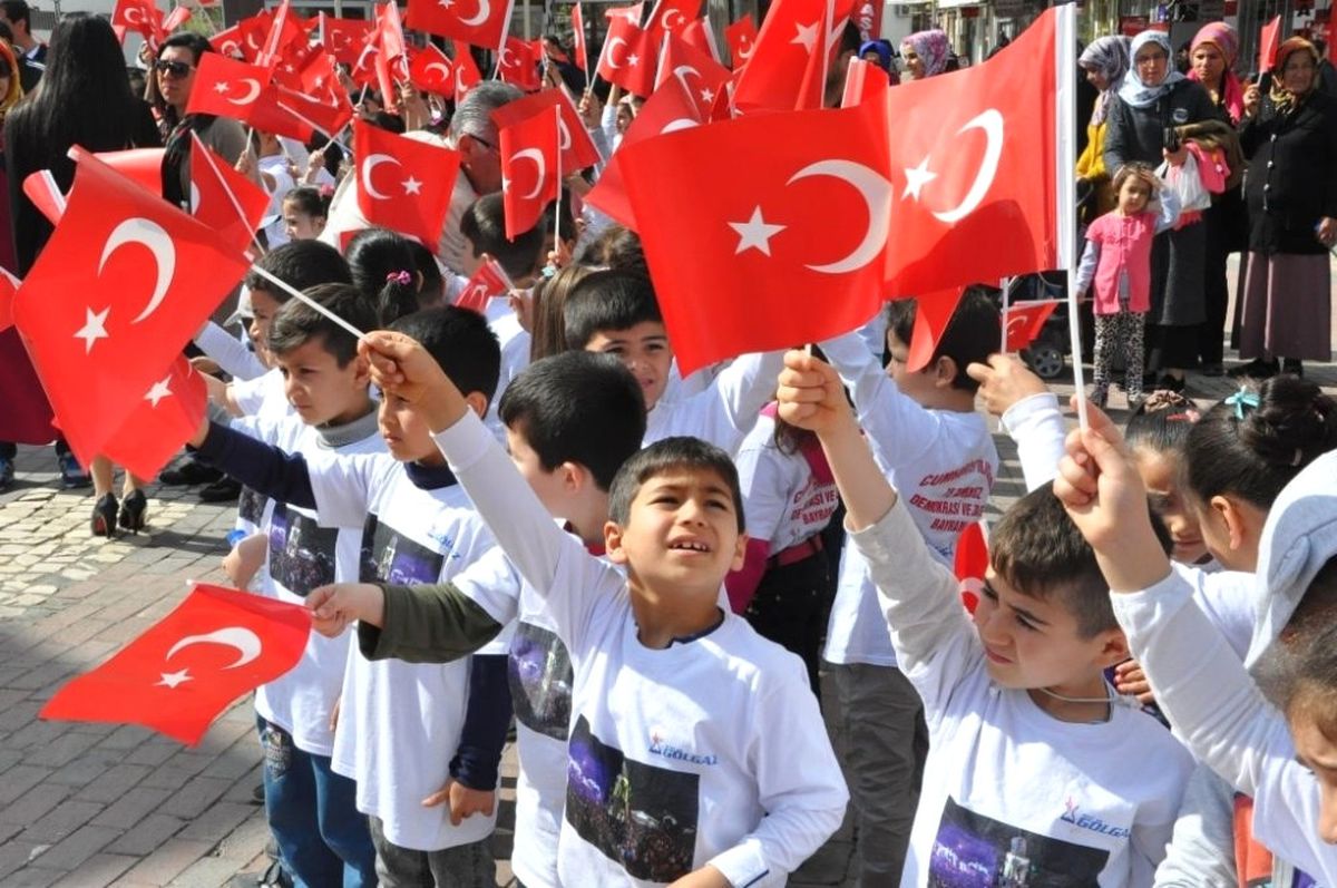 Gölbaşı İlçesinde 15 Temmuz Demokrasi Yürüyüşü Yapıldı