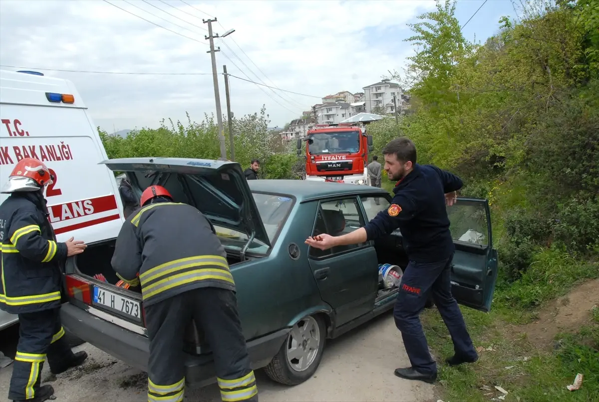 Gölcük\'te Trafik Kazası: 1 Yaralı