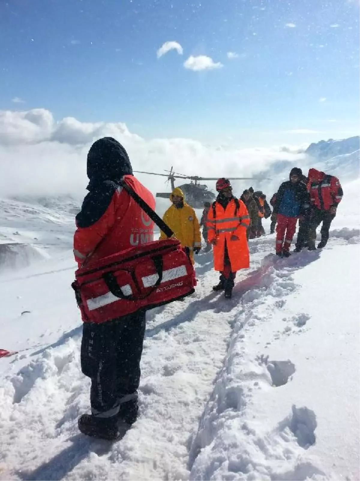 Helikopter Kazasında Enkazdaki 12 Şehide Böyle Ulaştılar