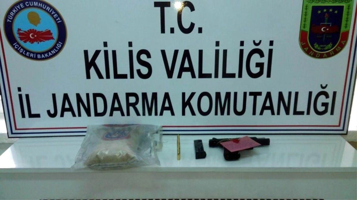 Kilis\'te 1,3 Kilo Eroin Ele Geçirildi