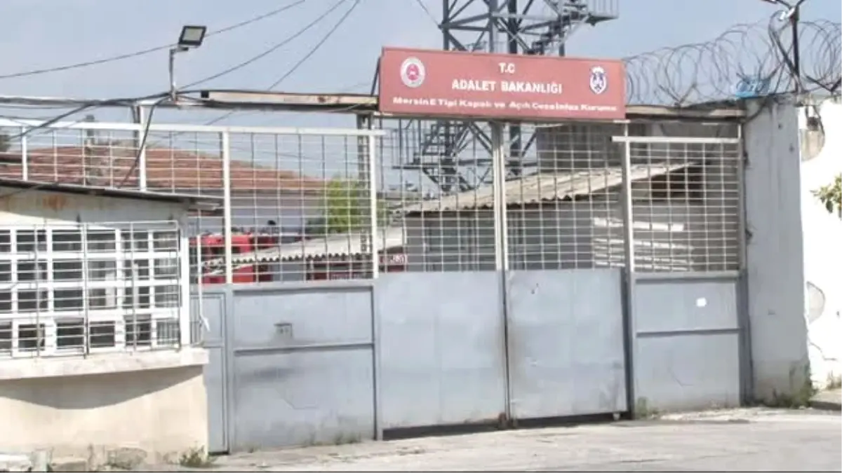 Mersin Cezaevinde "Jandarma-gardiyan" Kavgası