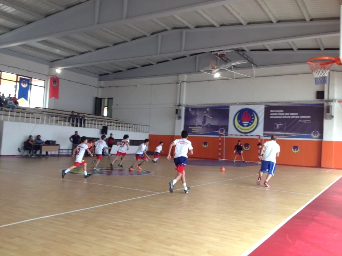 Şanlıurfasporlu Oyuncular Futsal Turnuvasına Renk Kattı