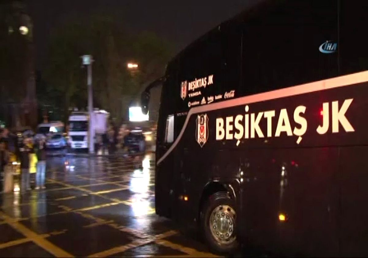 Takımlar Vodafone Arena\'ya Geldi