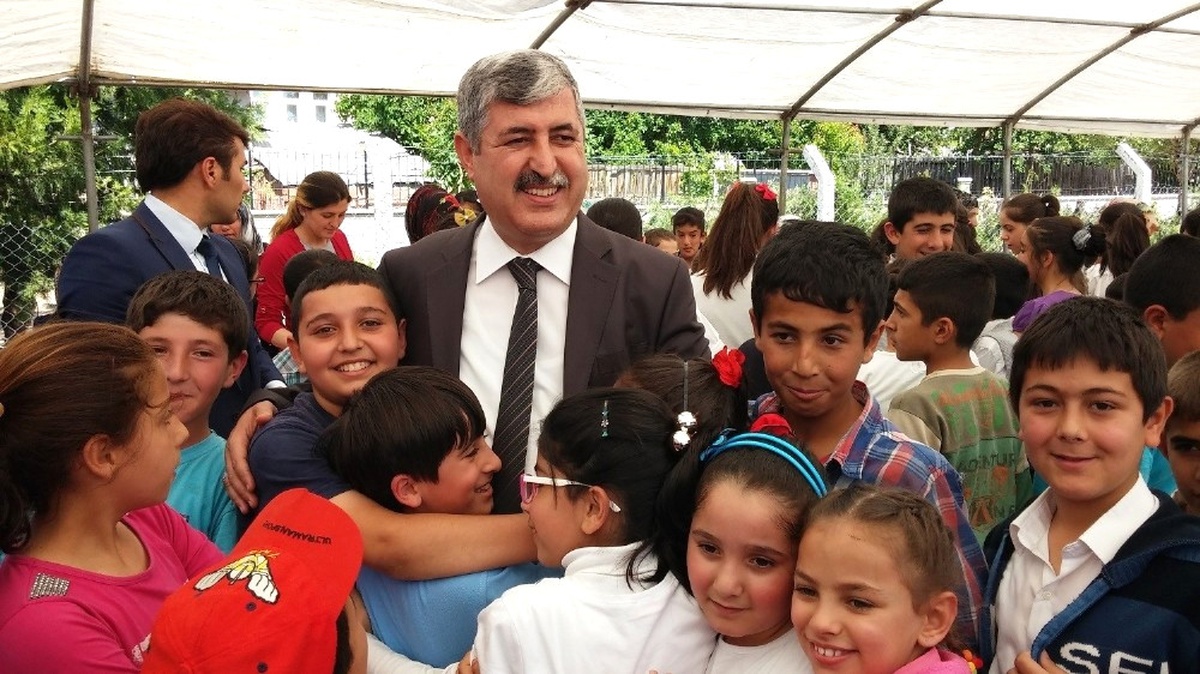 23 Nisan Ulusal Egemenlik ve Çocuk Bayramı