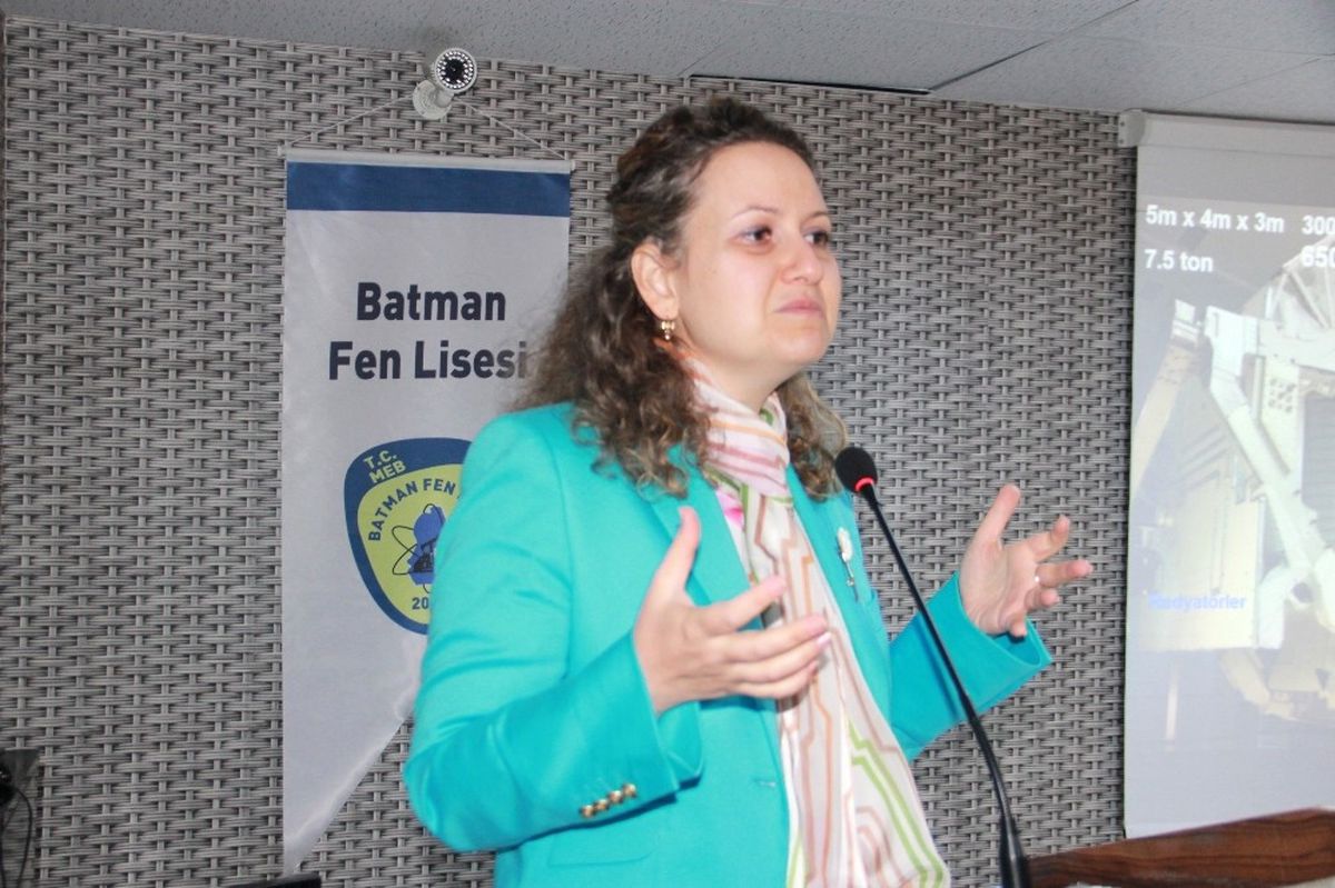 Batman\'da \'Bir Evden Bulmacası\' Konferansı