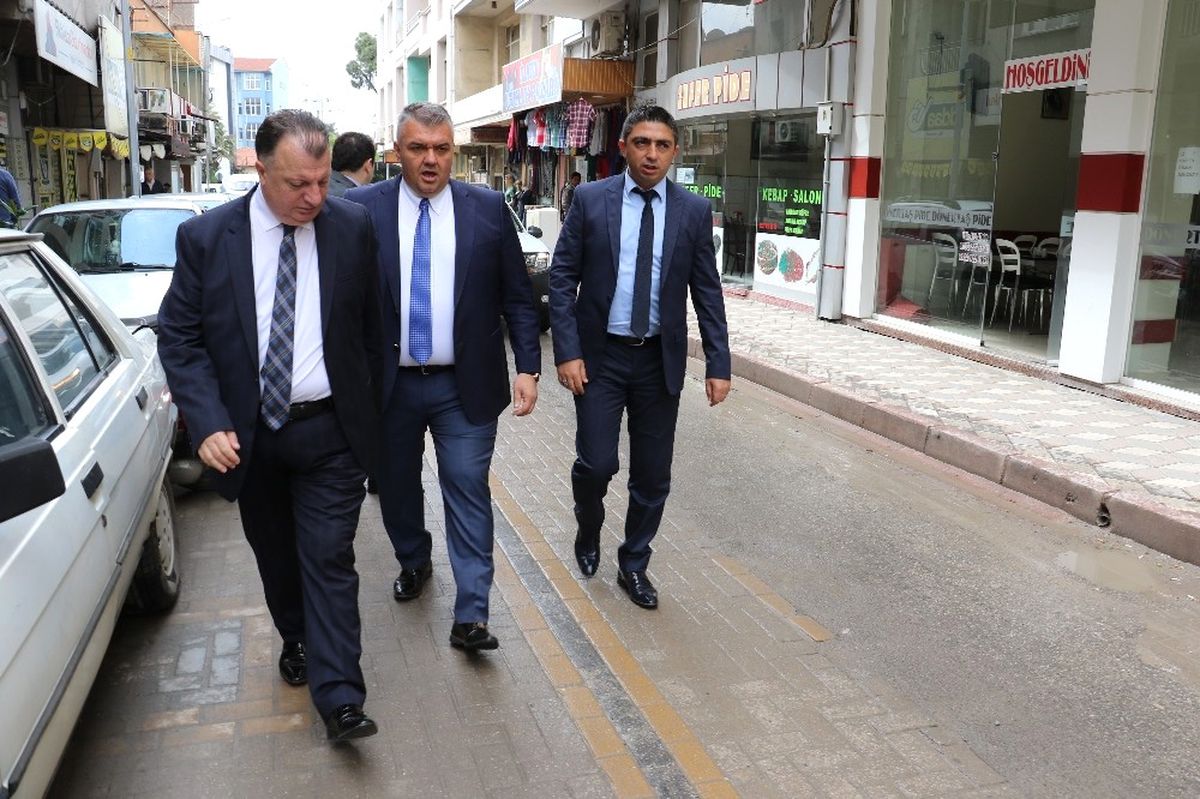 Büyükşehirin Akhisar\'daki Çalışmaları Yerinde İncelendi