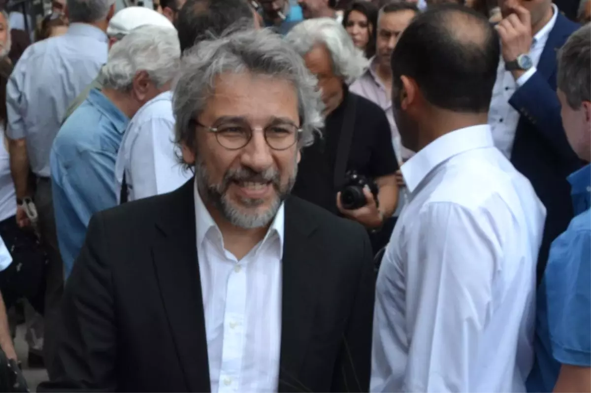 Can Dündar\'a 2 Yıla Kadar Hapis Istemi